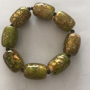 Beaded green bracelet